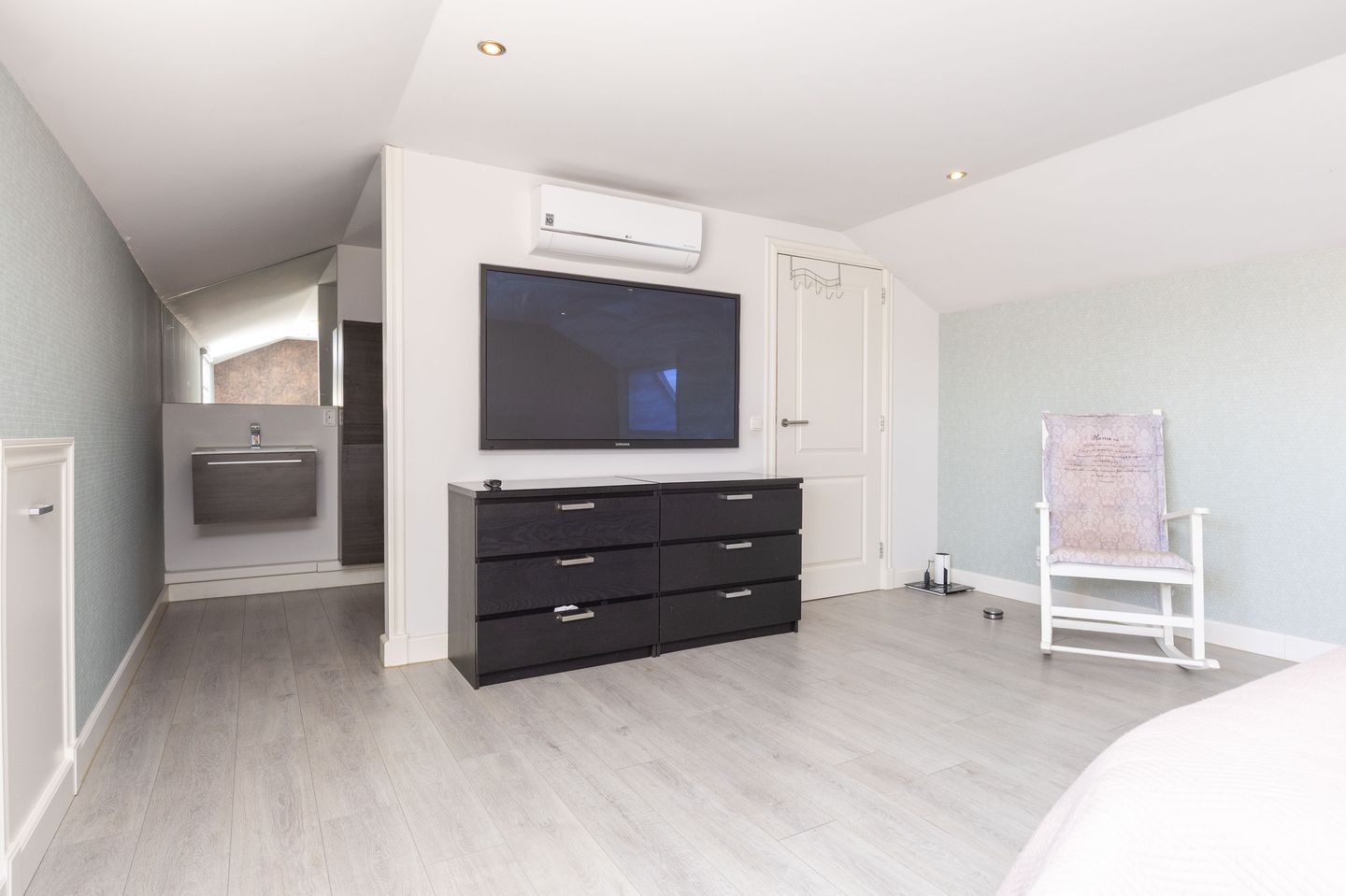 Foto 35 van Broekerhavenweg 192