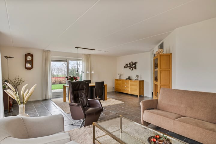 Photo 3 of De Esdoorn 1