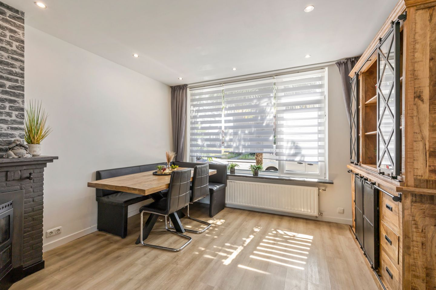 Photo 10 of Prins Hendrikstraat 31