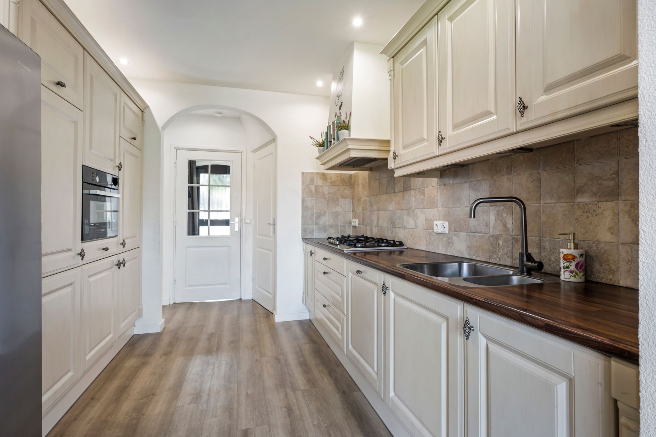 Photo 15 of Prins Hendrikstraat 31