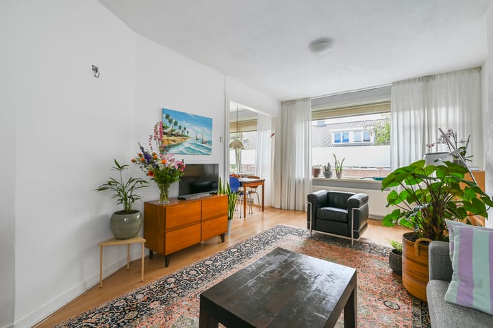 Photo 7 of van Barbansonstraat 24