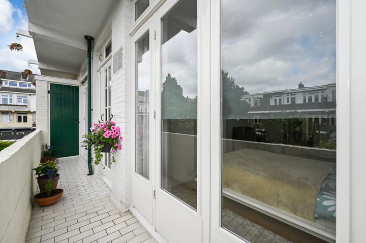 Photo 16 of van Barbansonstraat 24