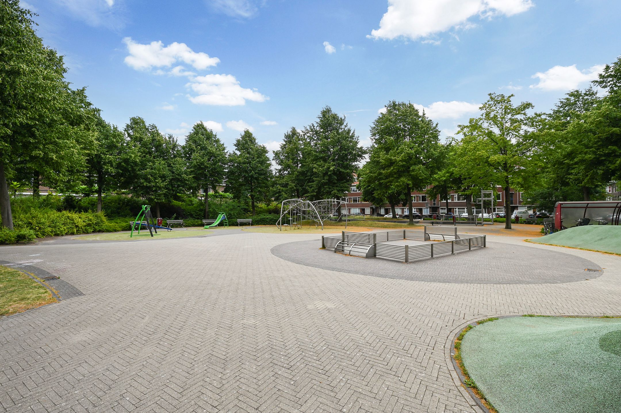 Foto 33 van van Barbansonstraat 24