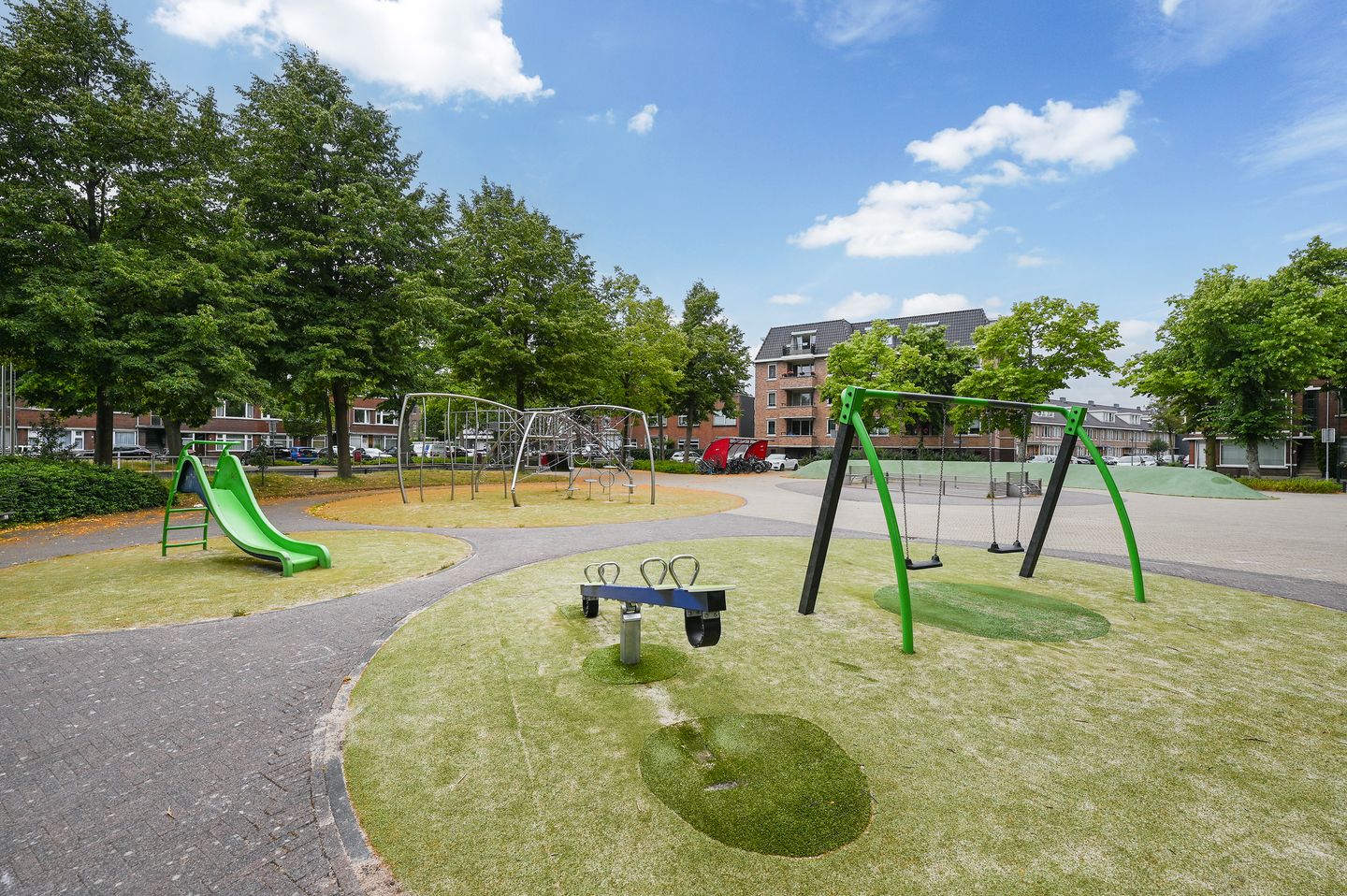 Foto 34 van van Barbansonstraat 24