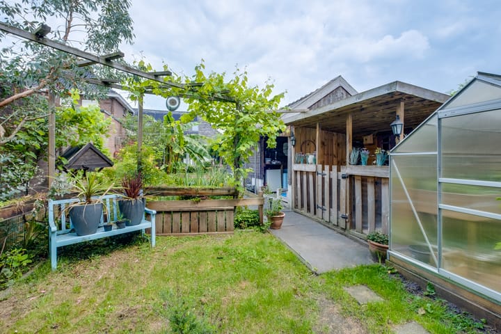 Foto 25 van Hofstraat 18