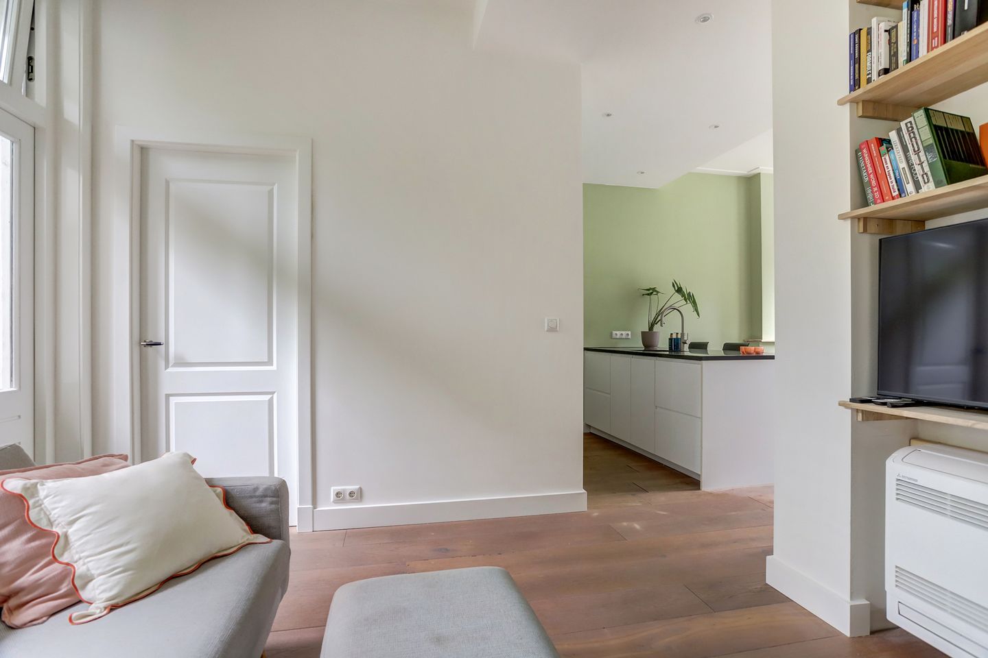 Foto 19 van Graaf Lodewijkstraat 104