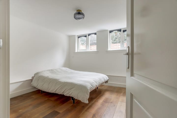 Photo 35 of Graaf Lodewijkstraat 104