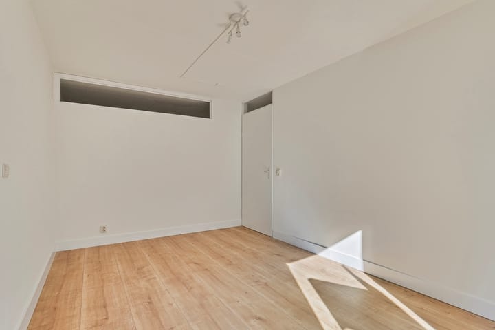 Foto 19 van Bierstraat 135