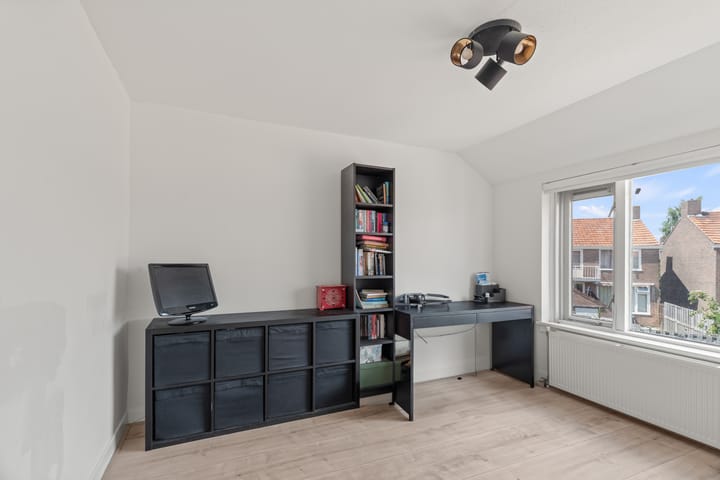 Foto 15 van Lindelaan 147