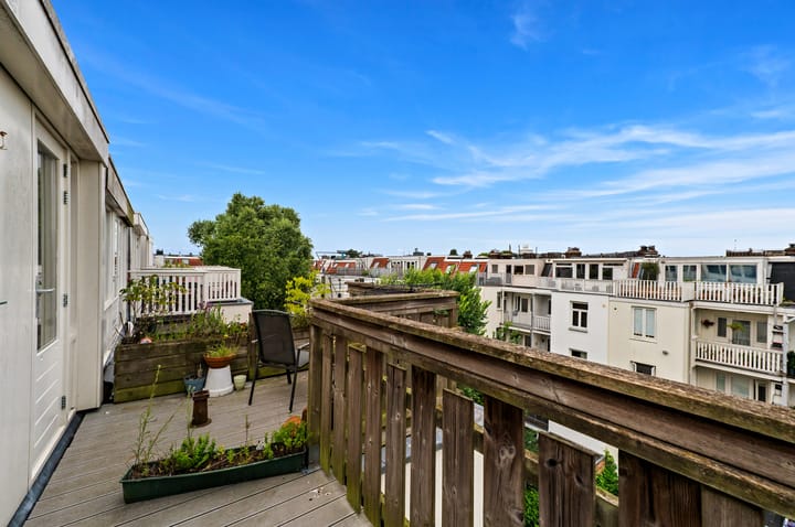 Foto 29 van Van Boetzelaerstraat 70-3