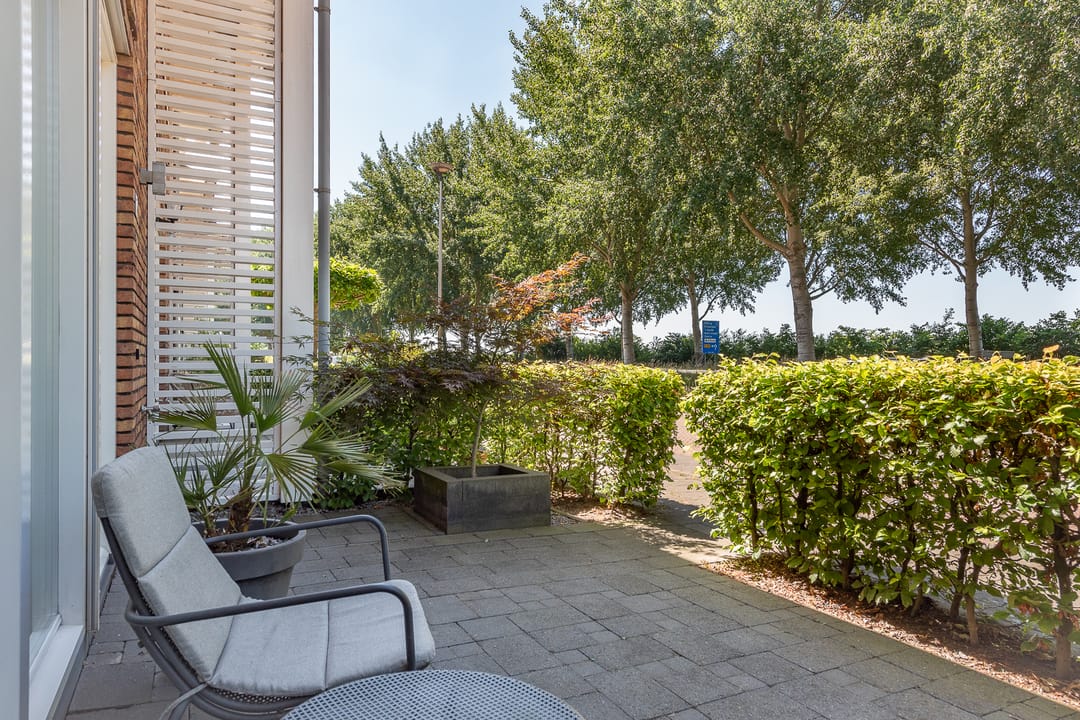 Photo 7 of Burgemeester Folkertslaan 7