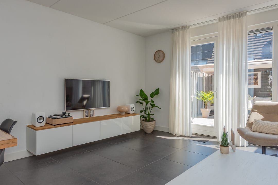 Photo 11 of Burgemeester Folkertslaan 7