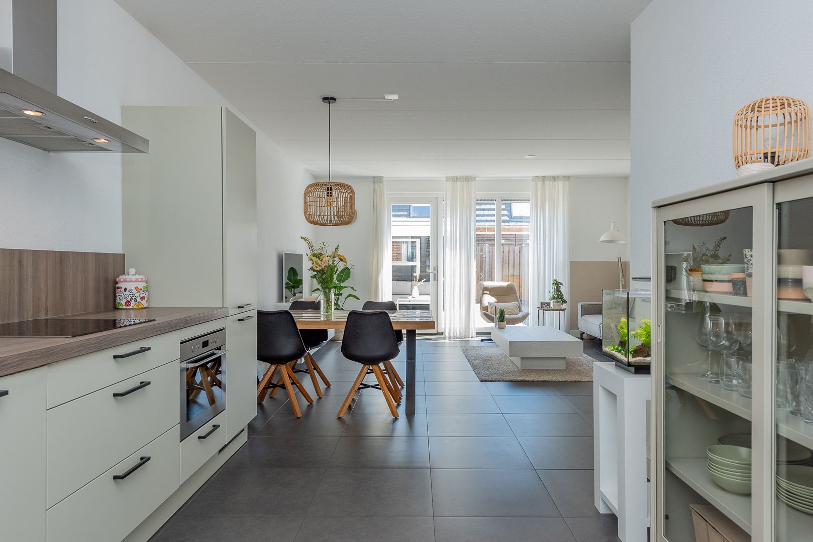 Photo 18 of Burgemeester Folkertslaan 7