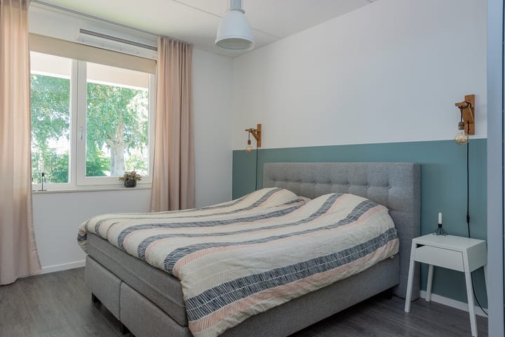 Photo 27 of Burgemeester Folkertslaan 7