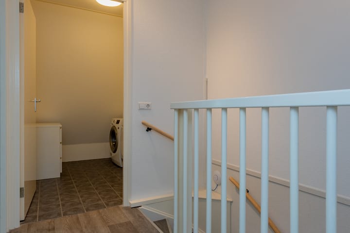 Photo 35 of Burgemeester Folkertslaan 7