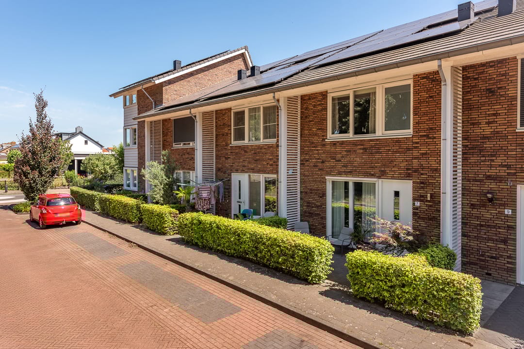 Photo 47 of Burgemeester Folkertslaan 7