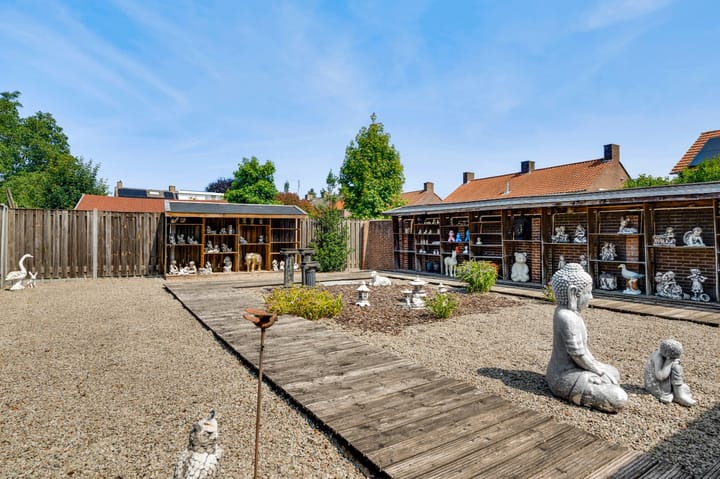 Photo 6 of Burg. Van Houtstraat 47