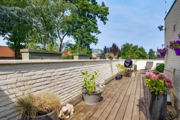 Photo 25 of Burg. Van Houtstraat 47