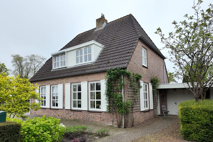 Photo 1 of Cees van Gendlaan 3