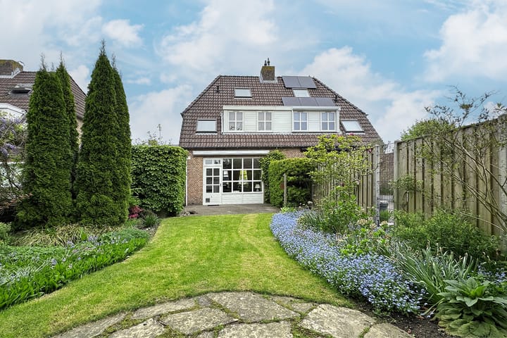 Photo 48 of Cees van Gendlaan 3