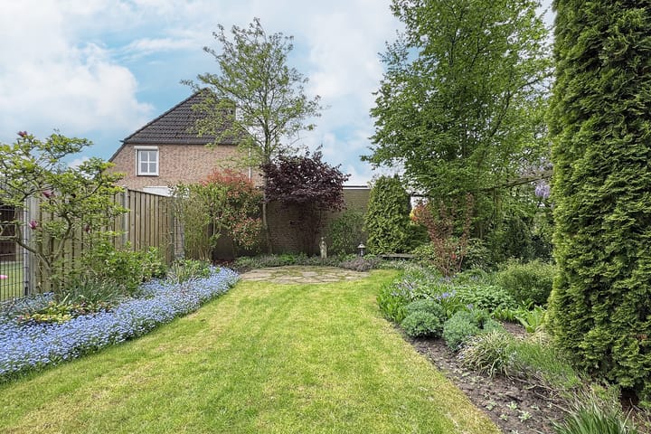 Photo 50 of Cees van Gendlaan 3