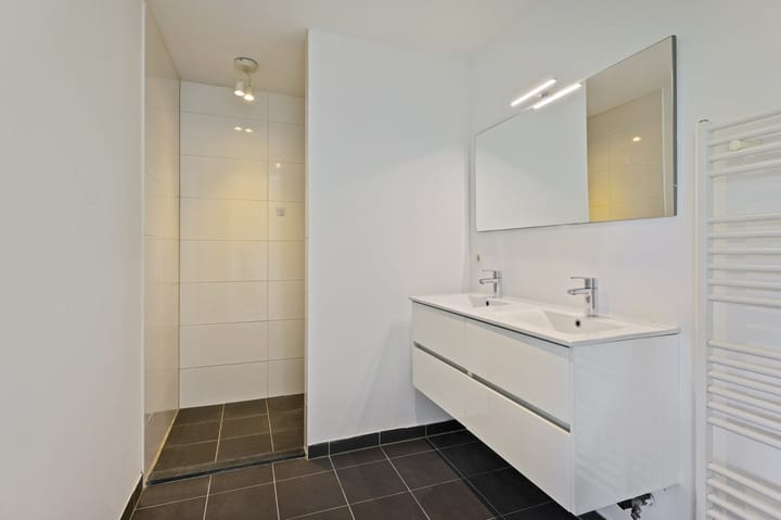 Photo 13 of Arent Janszoon Ernststraat 727-C