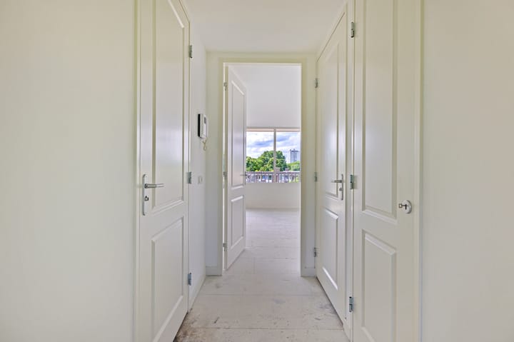 Photo 16 of Arent Janszoon Ernststraat 727-C