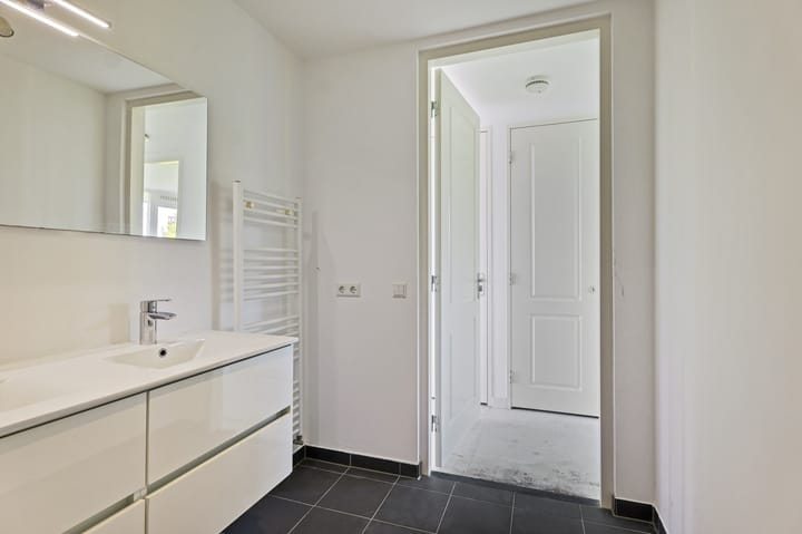 Photo 14 of Arent Janszoon Ernststraat 727-C