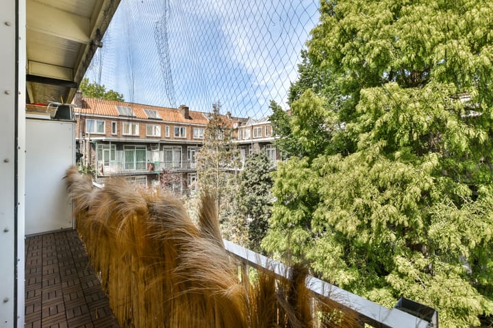 Foto 12 van Vogelenzangstraat 56-3