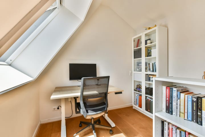 Foto 19 van Vogelenzangstraat 56-3