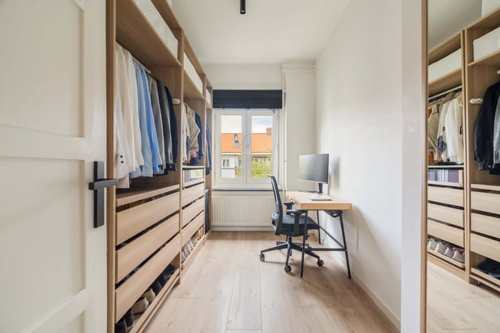 Photo 20 of Erik de Roodestraat 11-3