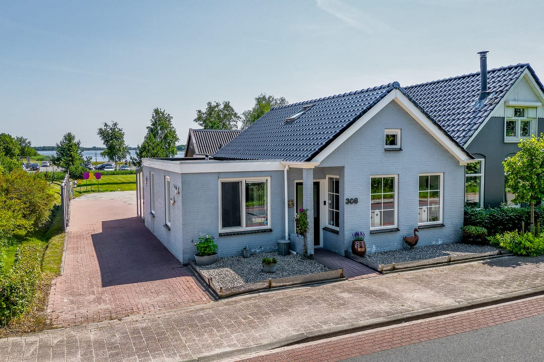 Foto 1 van Hoofdweg 308