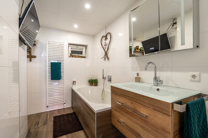 Foto 16 van Hoofdweg 308