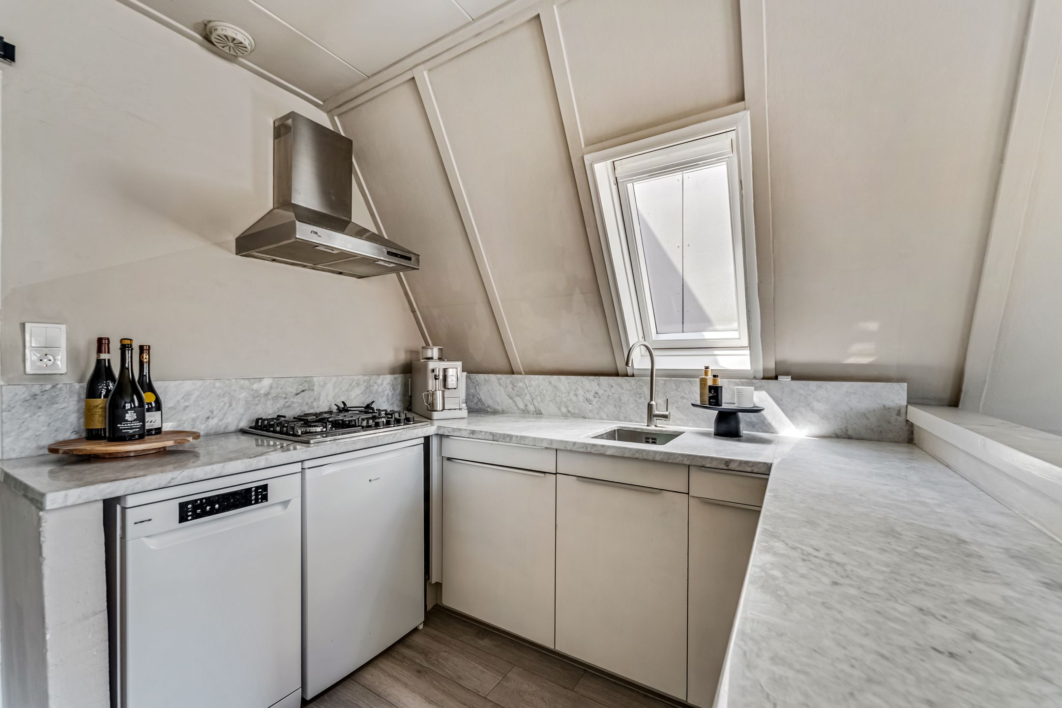 Foto 6 van Valkestraat 16-C