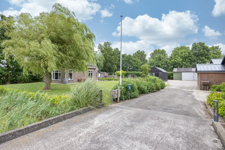 Photo 48 of Lange Leane 3