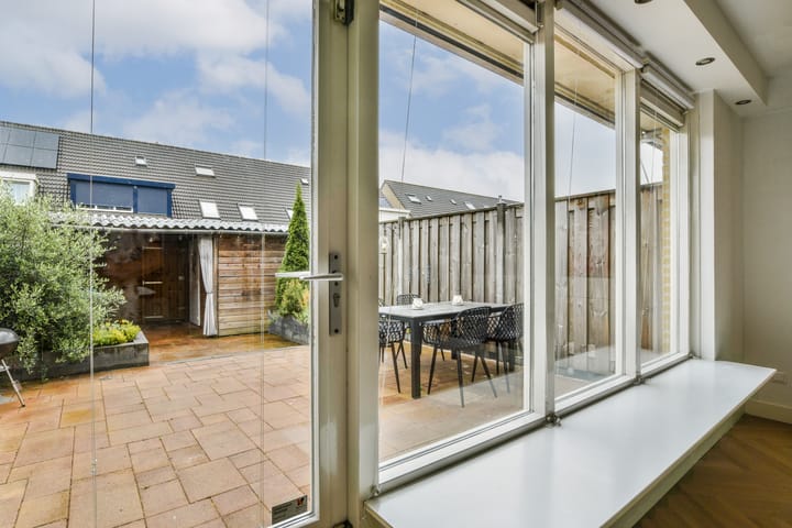 Foto 8 van Toon Hermansstraat 24