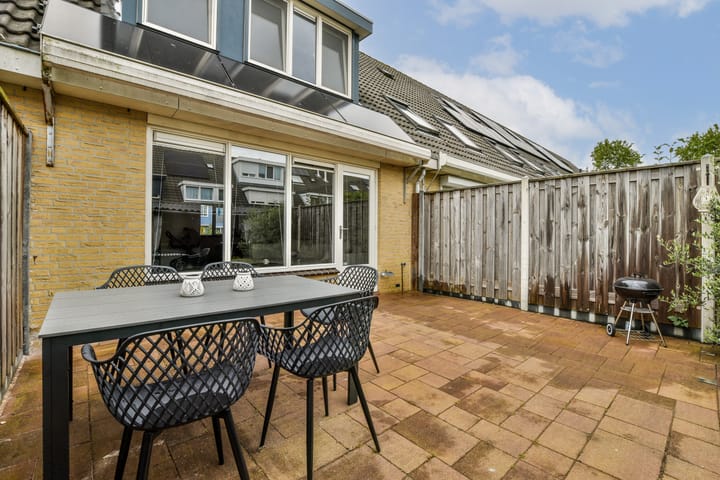 Foto 16 van Toon Hermansstraat 24