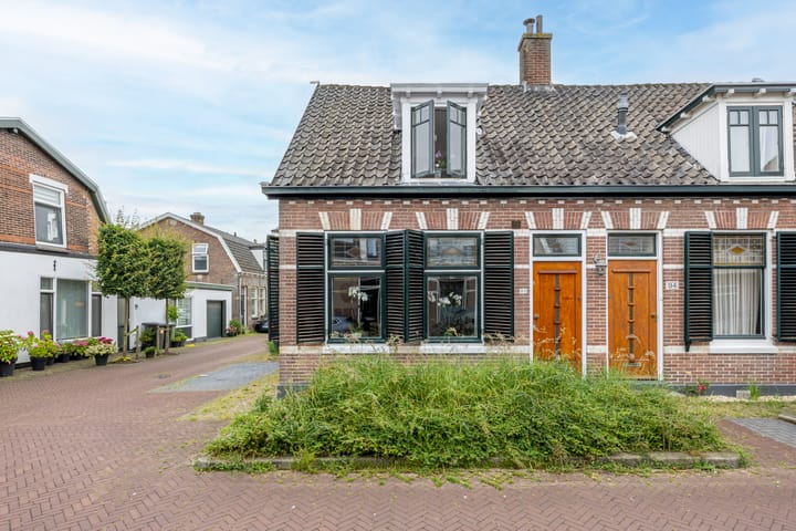 Photo 2 of Warmoesstraat 96