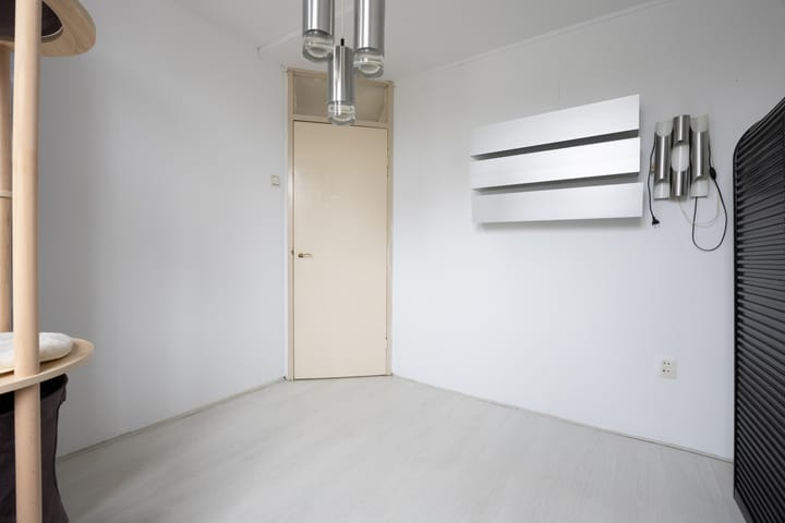 Photo 22 of Warmoesstraat 96