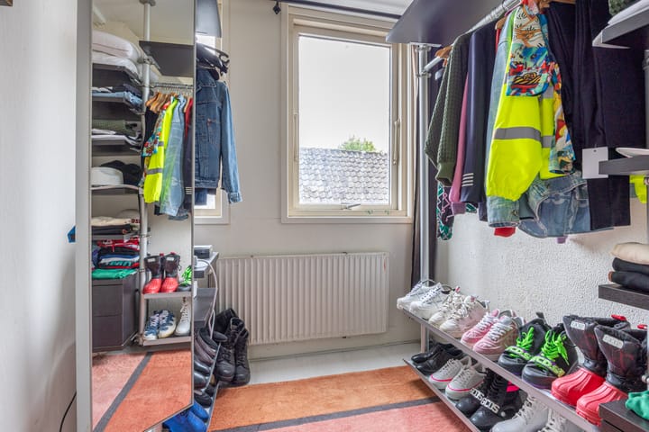 Photo 25 of Warmoesstraat 96