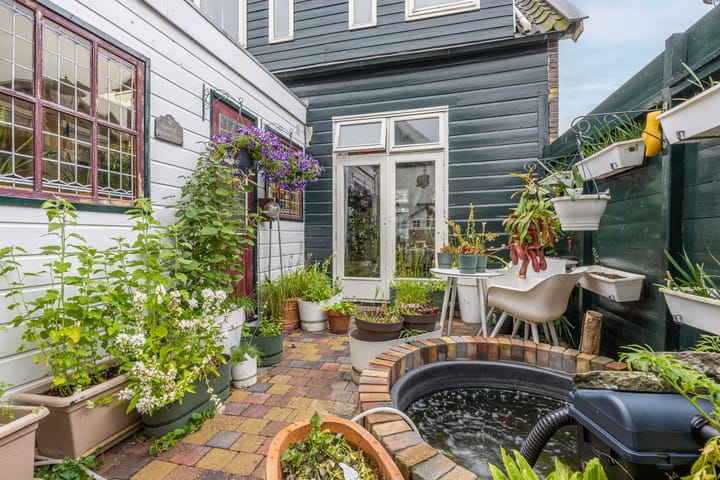 Photo 31 of Warmoesstraat 96