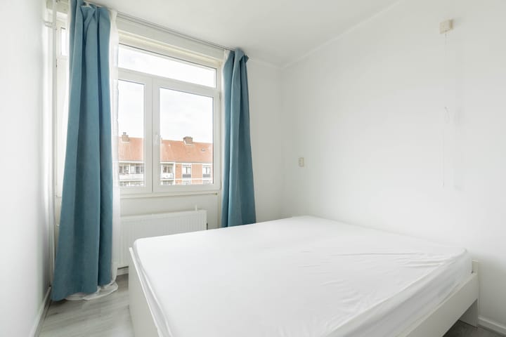 Photo 13 of Derkinderenstraat 69-3