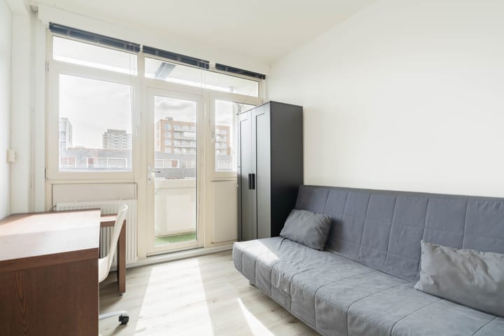 Photo 10 of Derkinderenstraat 69-3