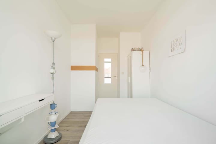 Photo 9 of Derkinderenstraat 69-3