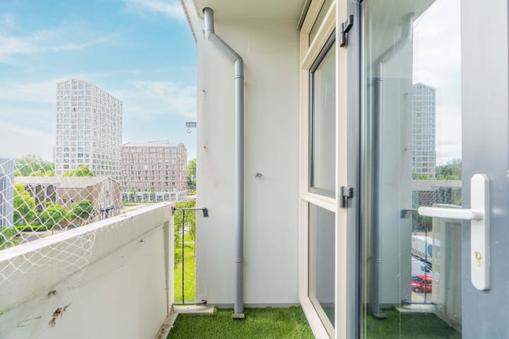 Photo 20 of Derkinderenstraat 69-3