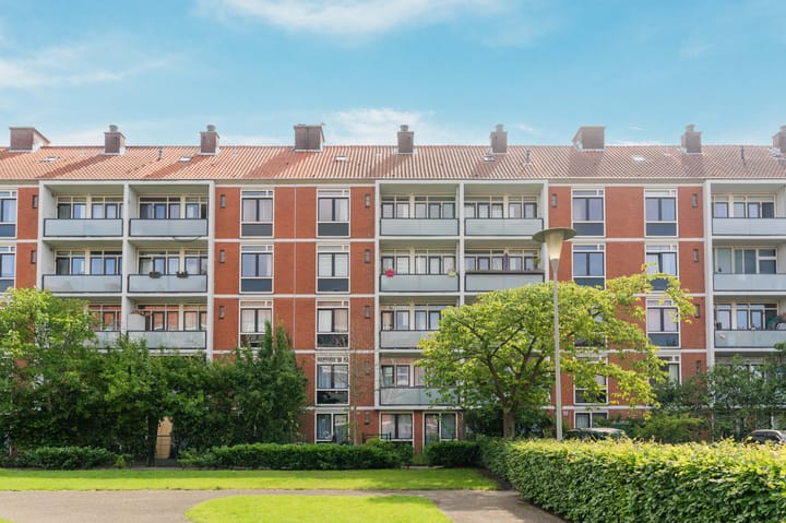 Photo 26 of Derkinderenstraat 69-3