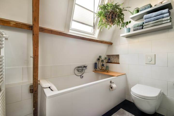 Foto 27 van De Ruyterstraat 4