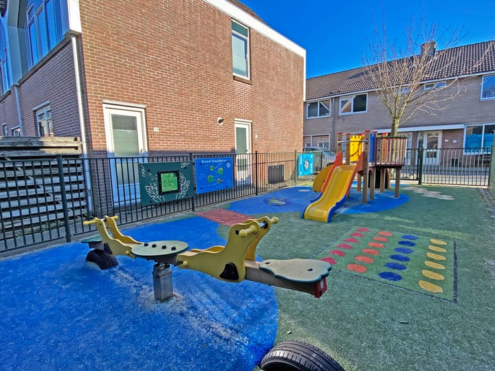 Foto 33 van De Ruyterstraat 4