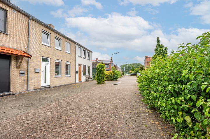 Foto 3 van Gouverneurstraat 43