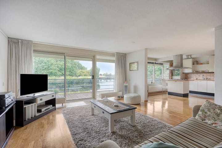 Foto 2 van Marsmanplein 25